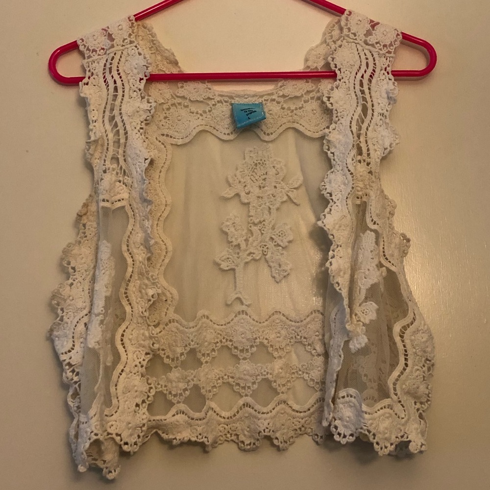 Nordstrom h.i.p. Lacy Floral Vest